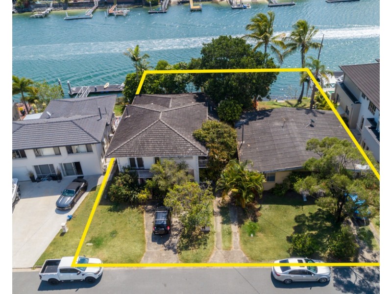 171-173 Stanhill Drive, Chevron Island QLD 4217