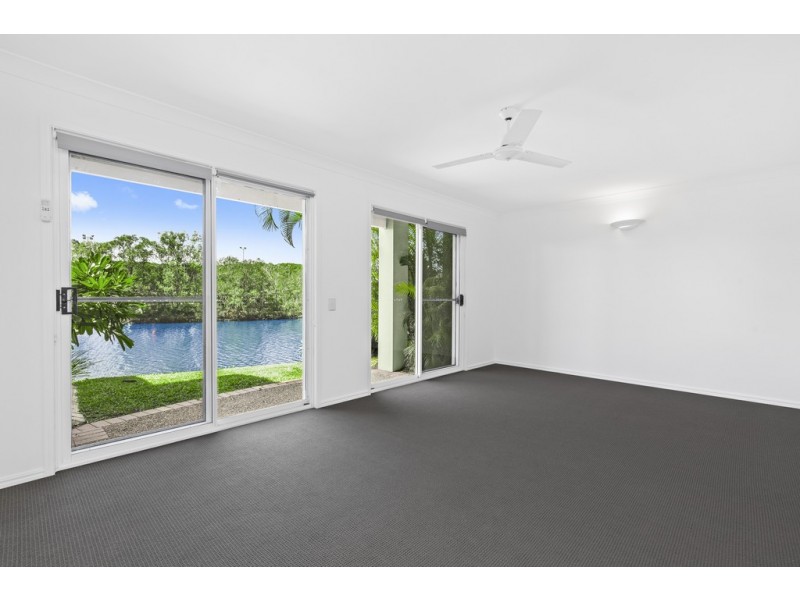 171/215 Cottesloe Drive, Mermaid Waters QLD 4218