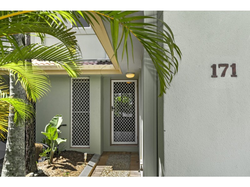 171/215 Cottesloe Drive, Mermaid Waters QLD 4218