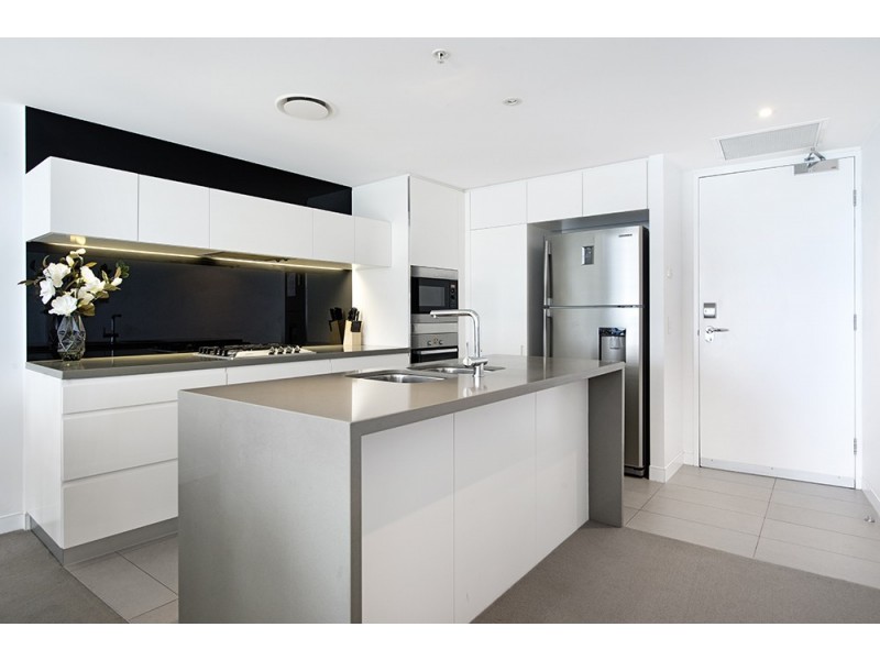 21806/21 Elizabeth Street “Oracle”, Broadbeach QLD 4218