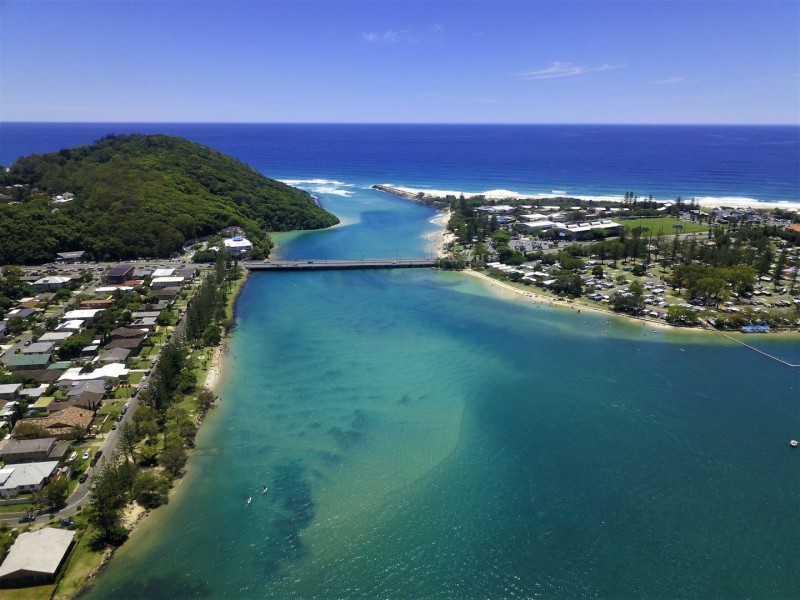 5/6 Tallebudgera Drive, Palm Beach QLD 4221