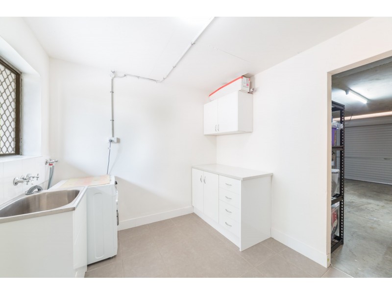 5/6 Tallebudgera Drive, Palm Beach QLD 4221