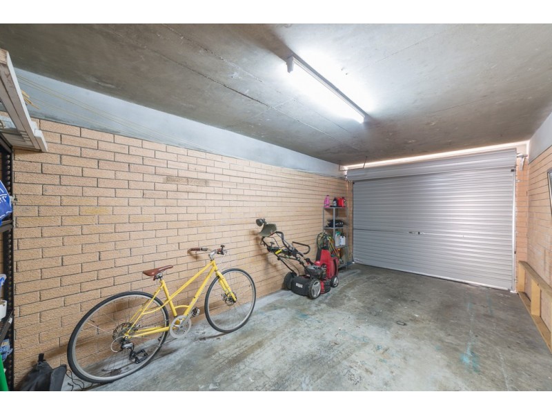 5/6 Tallebudgera Drive, Palm Beach QLD 4221