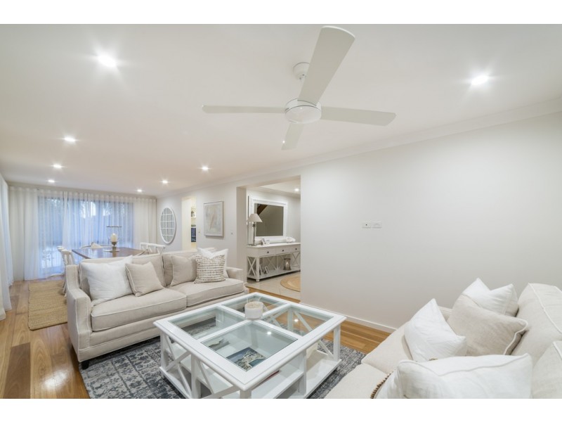 38 Tosti Street, Sorrento QLD 4217