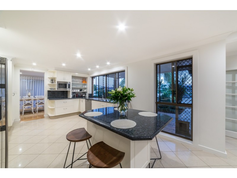 38 Tosti Street, Sorrento QLD 4217
