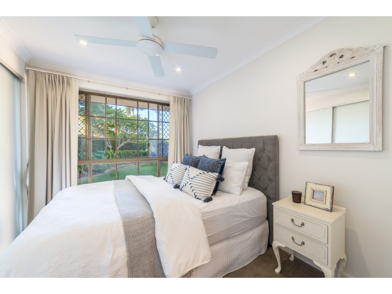 38 Tosti Street, Sorrento QLD 4217
