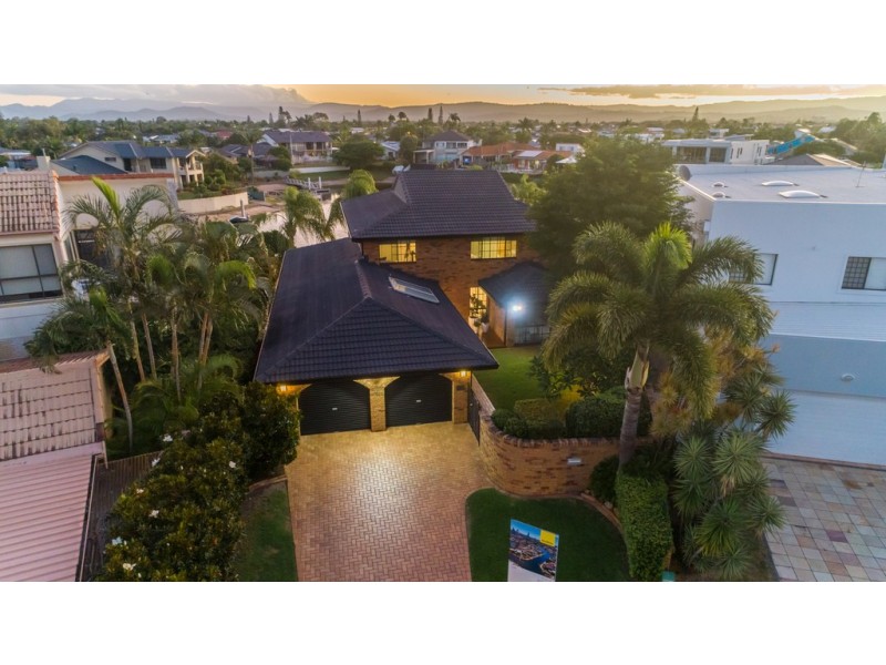 38 Tosti Street, Sorrento QLD 4217