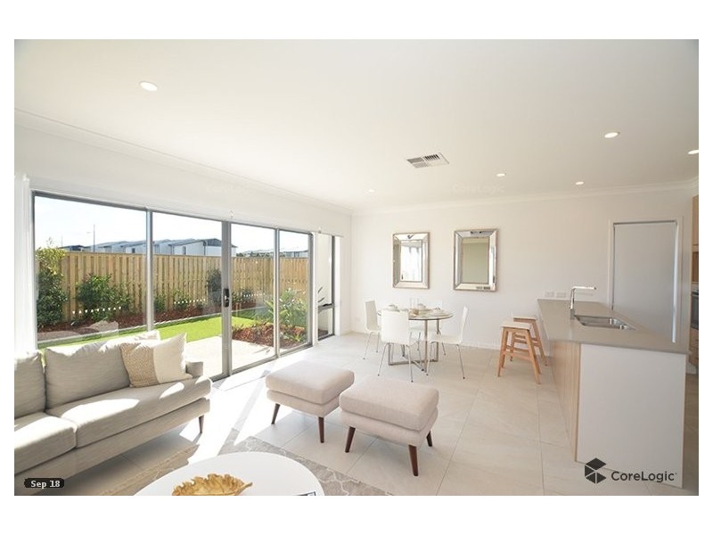 23/156 Marina Quays Blvd, Hope Island QLD 4212