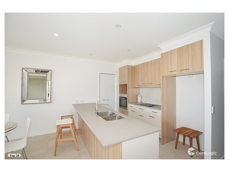 23/156 Marina Quays Blvd, Hope Island QLD 4212