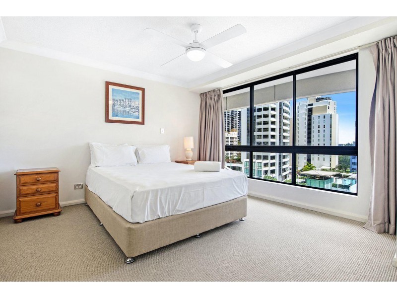 92/15 Victoria Avenue “Victoria Square”, Broadbeach QLD 4218