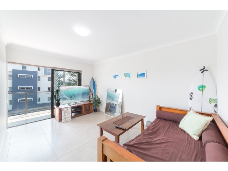 2/6 Tallebudgera Drive, Palm Beach QLD 4221