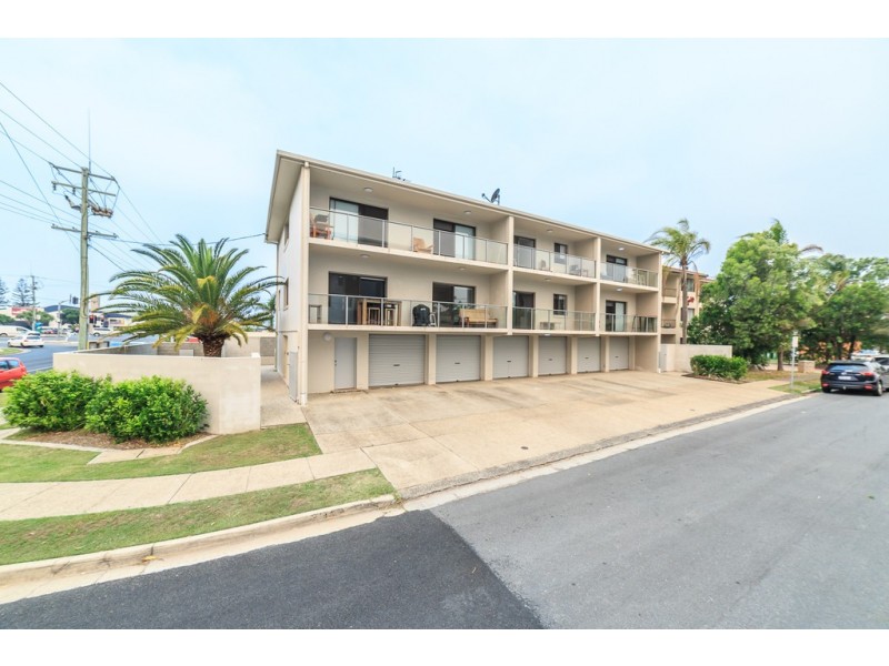 2/6 Tallebudgera Drive, Palm Beach QLD 4221