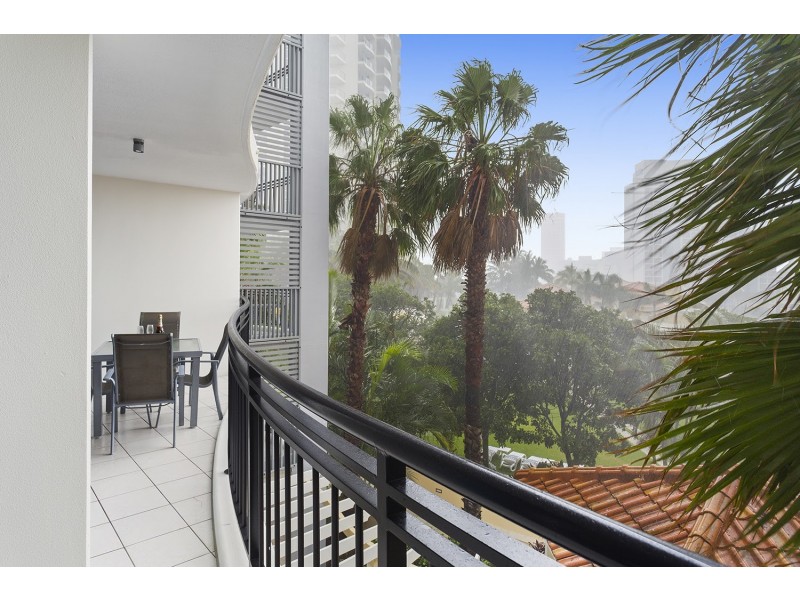 3075 Chevron Renaissance 23 Ferny Avenue, Surfers Paradise QLD 4217