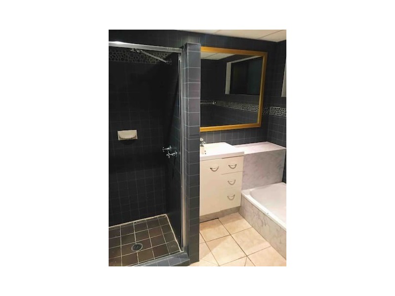 2/32 Cronulla Avenue, Mermaid Beach QLD 4218