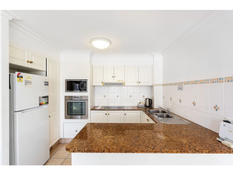 24 La Grande 122-130 Old Burleigh Road, Broadbeach QLD 4218