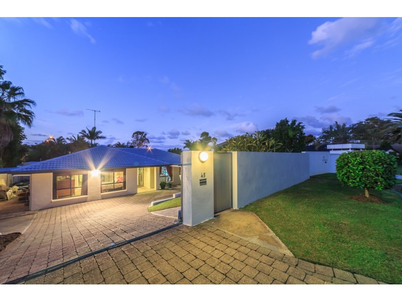 45 Sunningdale Circuit, Robina QLD 4226