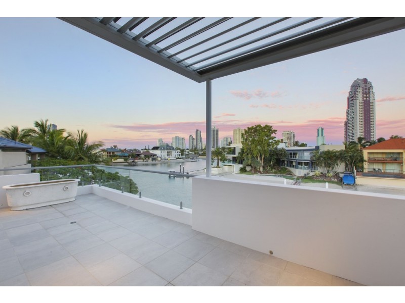 27 Midshipman Court, Paradise Waters QLD 4217