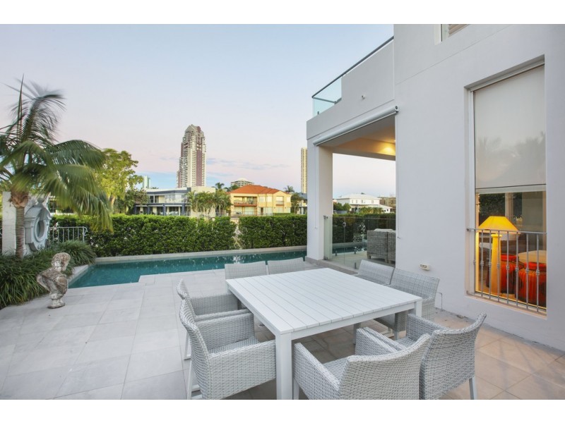 27 Midshipman Court, Paradise Waters QLD 4217