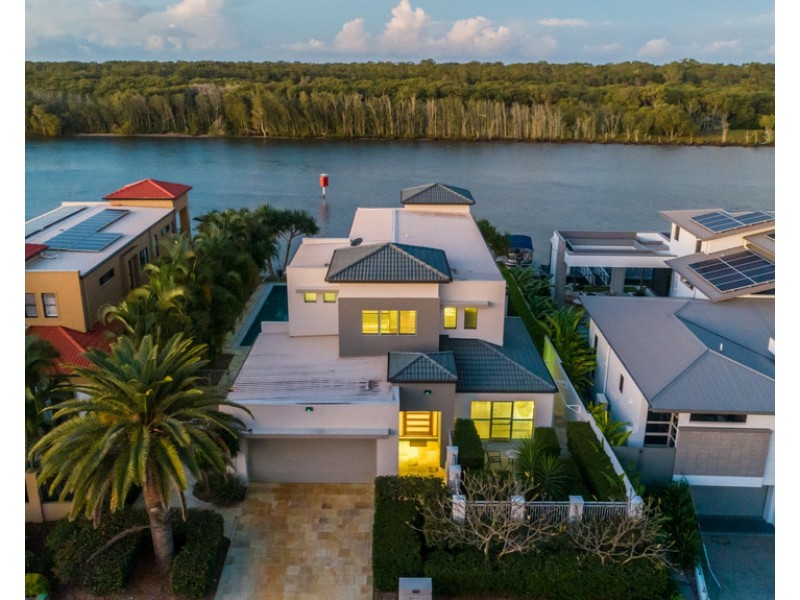 8091 Riverside Drive, Sanctuary Cove QLD 4212