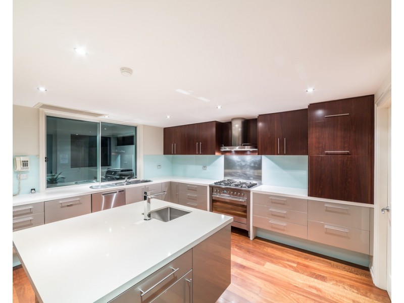 8091 Riverside Drive, Sanctuary Cove QLD 4212