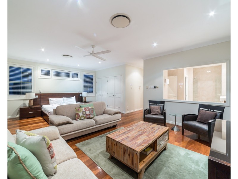 8091 Riverside Drive, Sanctuary Cove QLD 4212