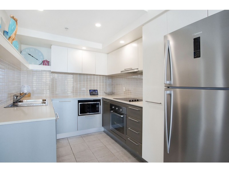 1704/18 Enderley Avenue ‘Artique’, Surfers Paradise QLD 4217