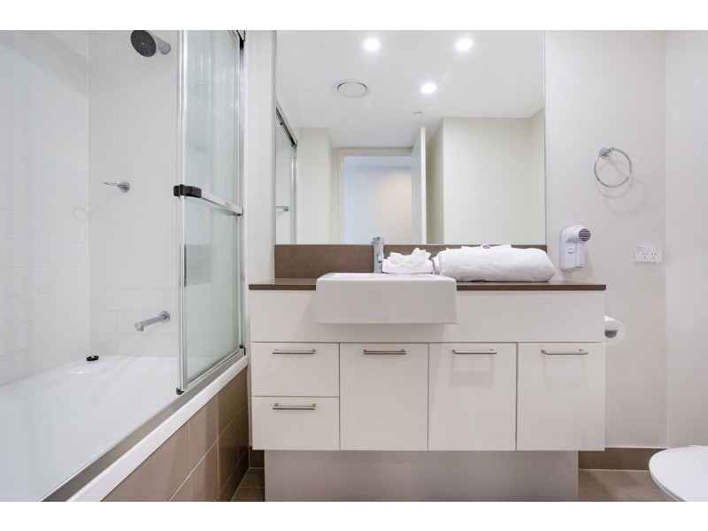 1704/18 Enderley Avenue ‘Artique’, Surfers Paradise QLD 4217