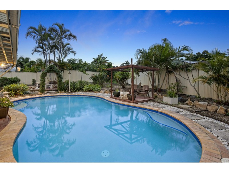 33 Homebush Drive, Robina QLD 4226