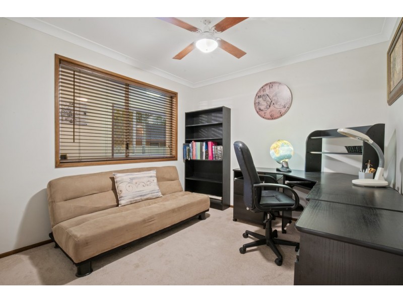 33 Homebush Drive, Robina QLD 4226