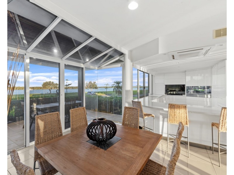 8 Constance Esplanade, Runaway Bay QLD 4216