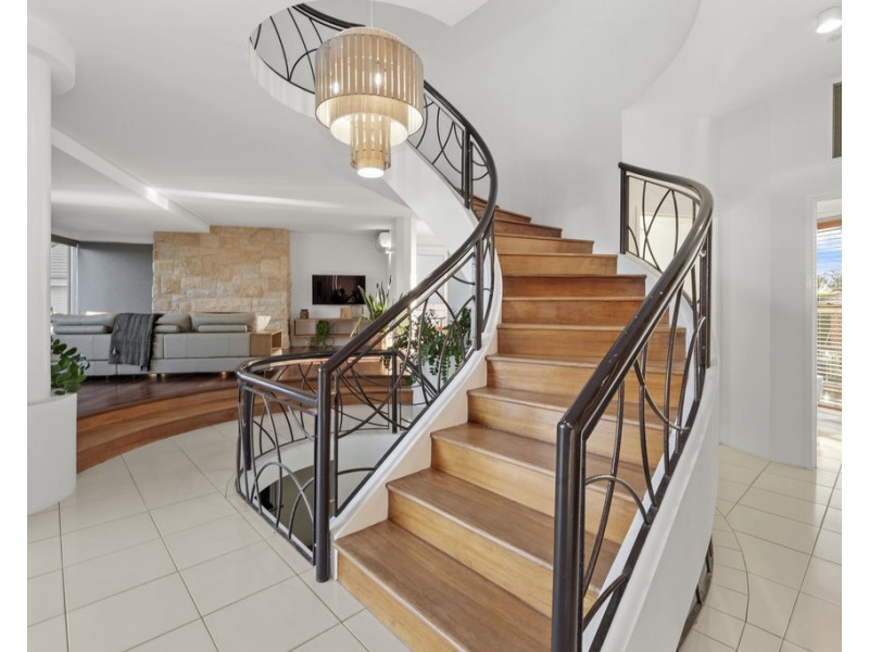 8 Constance Esplanade, Runaway Bay QLD 4216