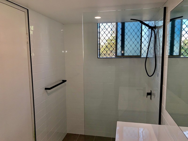 1/2 T E Peters Drive, Broadbeach Waters QLD 4218