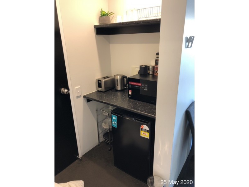 35B/11-17 Phillip Avenue, Broadbeach QLD 4218