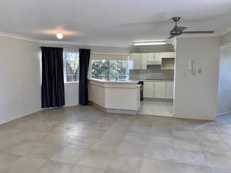 2/39 Peninsular Drive, Surfers Paradise QLD 4217