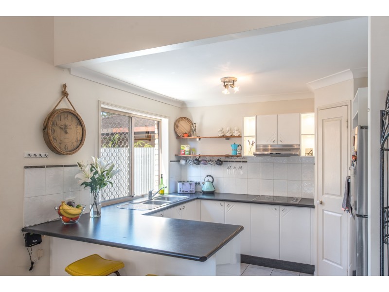 1/2294 Gold Coast Highway, Mermaid Beach QLD 4218