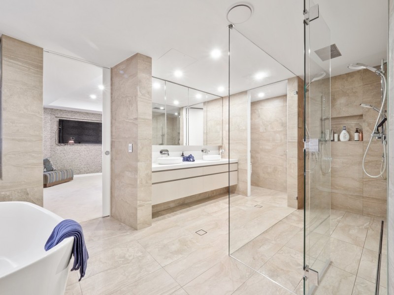 2/1491 Gold Coast Highway, Palm Beach QLD 4221