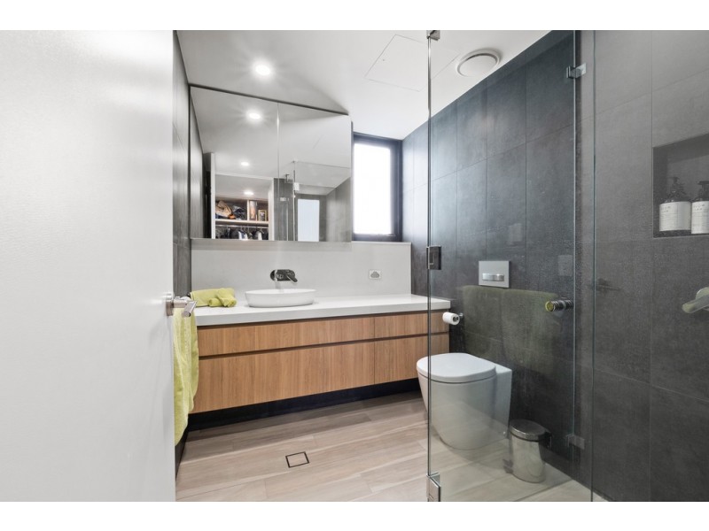 2/1491 Gold Coast Highway, Palm Beach QLD 4221