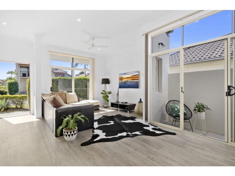 10 Alderney Court, Varsity Lakes QLD 4227