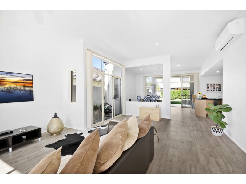 10 Alderney Court, Varsity Lakes QLD 4227