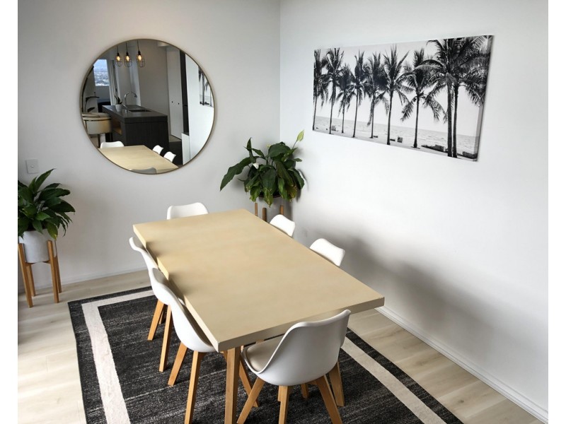 145 31 Queensland Avenue, Broadbeach QLD 4218