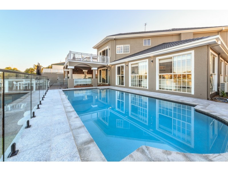 63 Bollard Circuit, Clear Island Waters QLD 4226