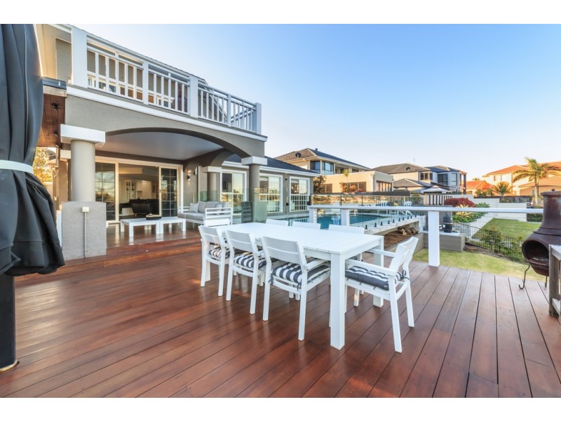 63 Bollard Circuit, Clear Island Waters QLD 4226