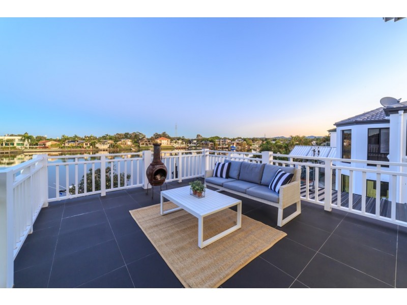 63 Bollard Circuit, Clear Island Waters QLD 4226