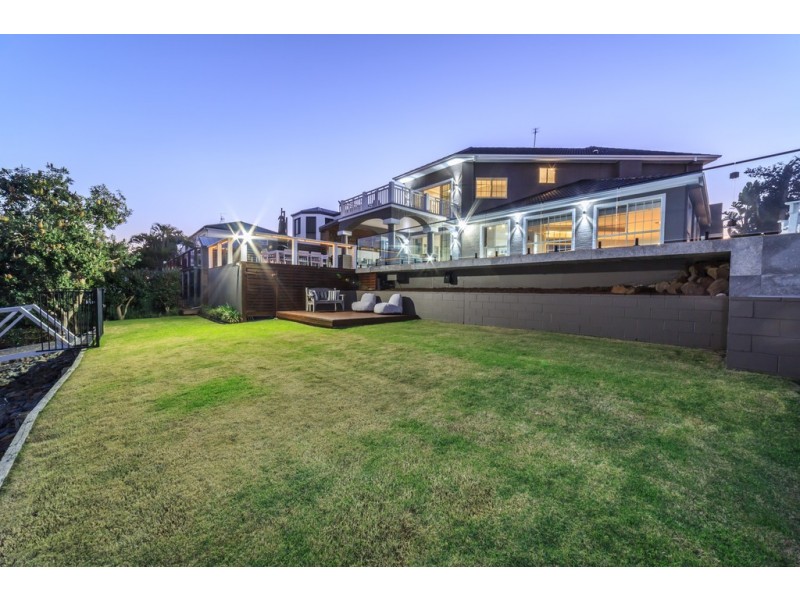 63 Bollard Circuit, Clear Island Waters QLD 4226