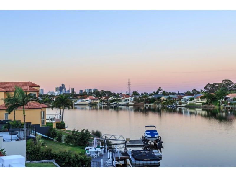 63 Bollard Circuit, Clear Island Waters QLD 4226