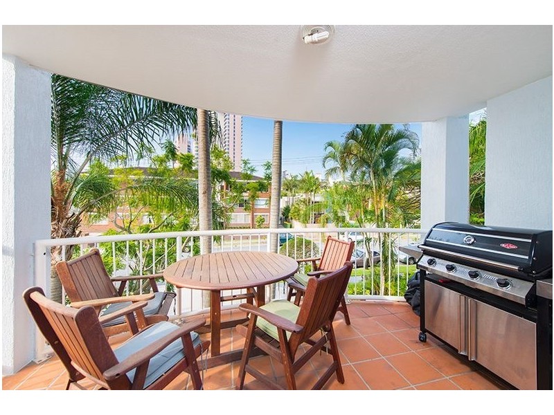 8/32 Second Ave, Broadbeach QLD 4218