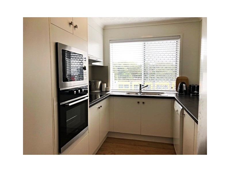 8/32 Second Ave, Broadbeach QLD 4218