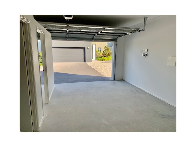 20/50 Compass Drive, Biggera Waters QLD 4216