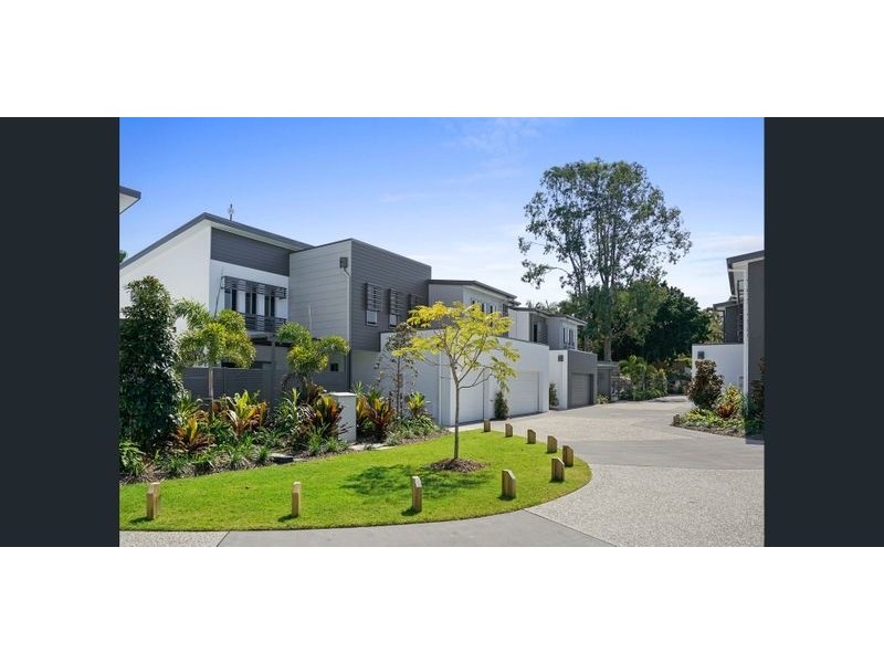 20/50 Compass Drive, Biggera Waters QLD 4216