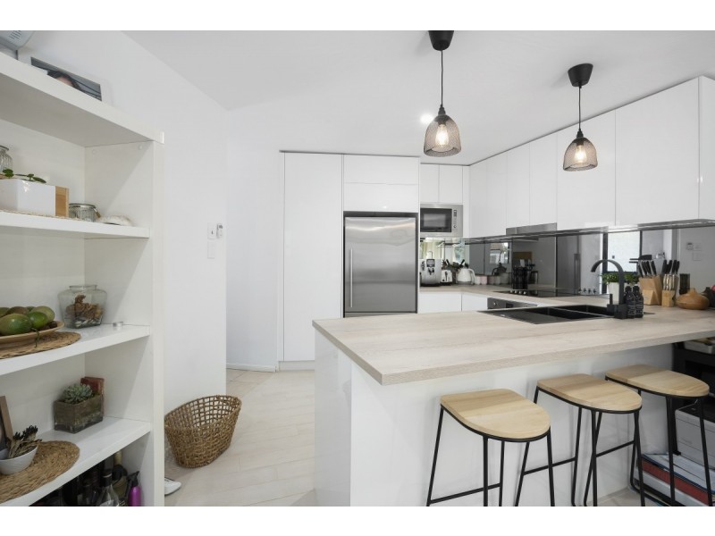 1/21-23 Markeri St, Mermaid Beach QLD 4218